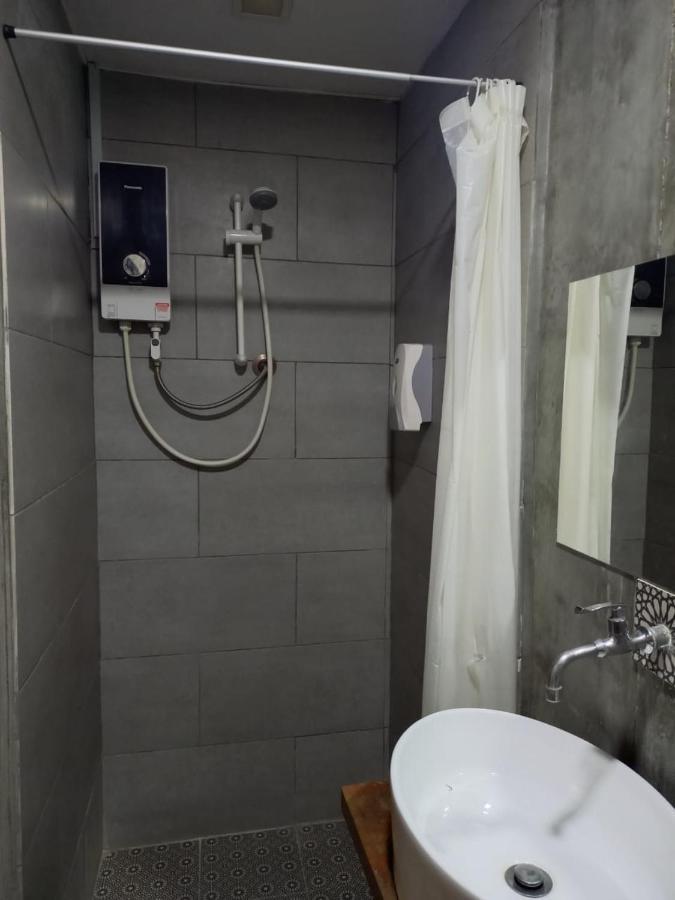 Lima.Tujoh Hotel Kuching Ngoại thất bức ảnh